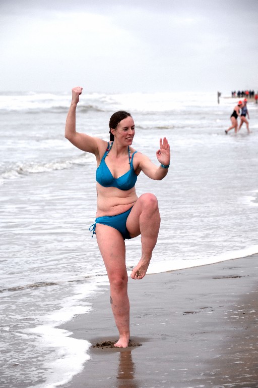 ../Images/Nieuwjaarsduik Nederzandt 2018 135.jpg